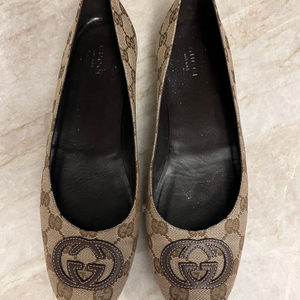 Gucci Cream Monogram Flats